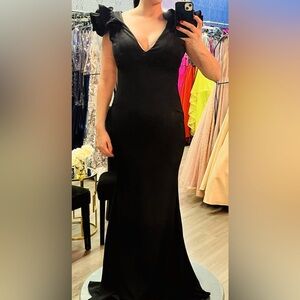 Women’s Long Formal Black Dress - Large